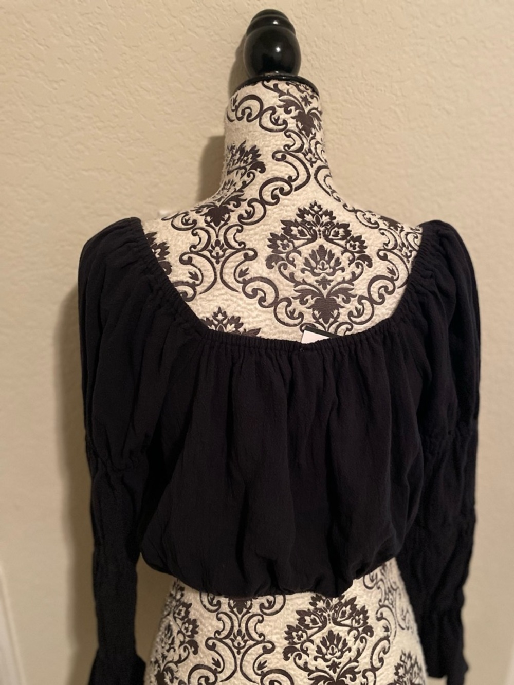 FREE PEOPLE Women’s Black Off-Shoulder Long Sleeve Top